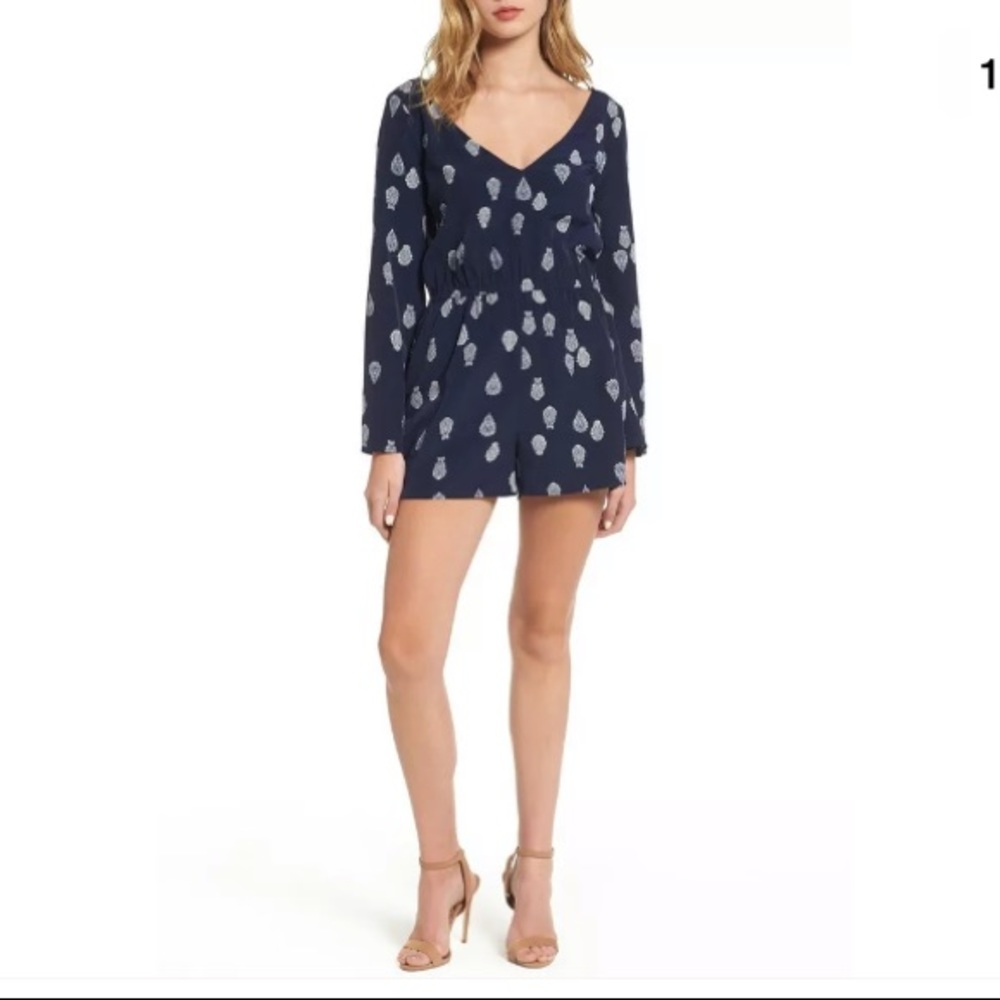 Cupcakes and Cashmere Hailey Romper S NWOT Defect